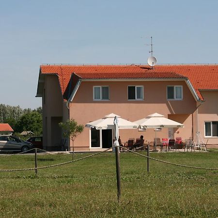 Guesthouse Capistro ビリェ エクステリア 写真