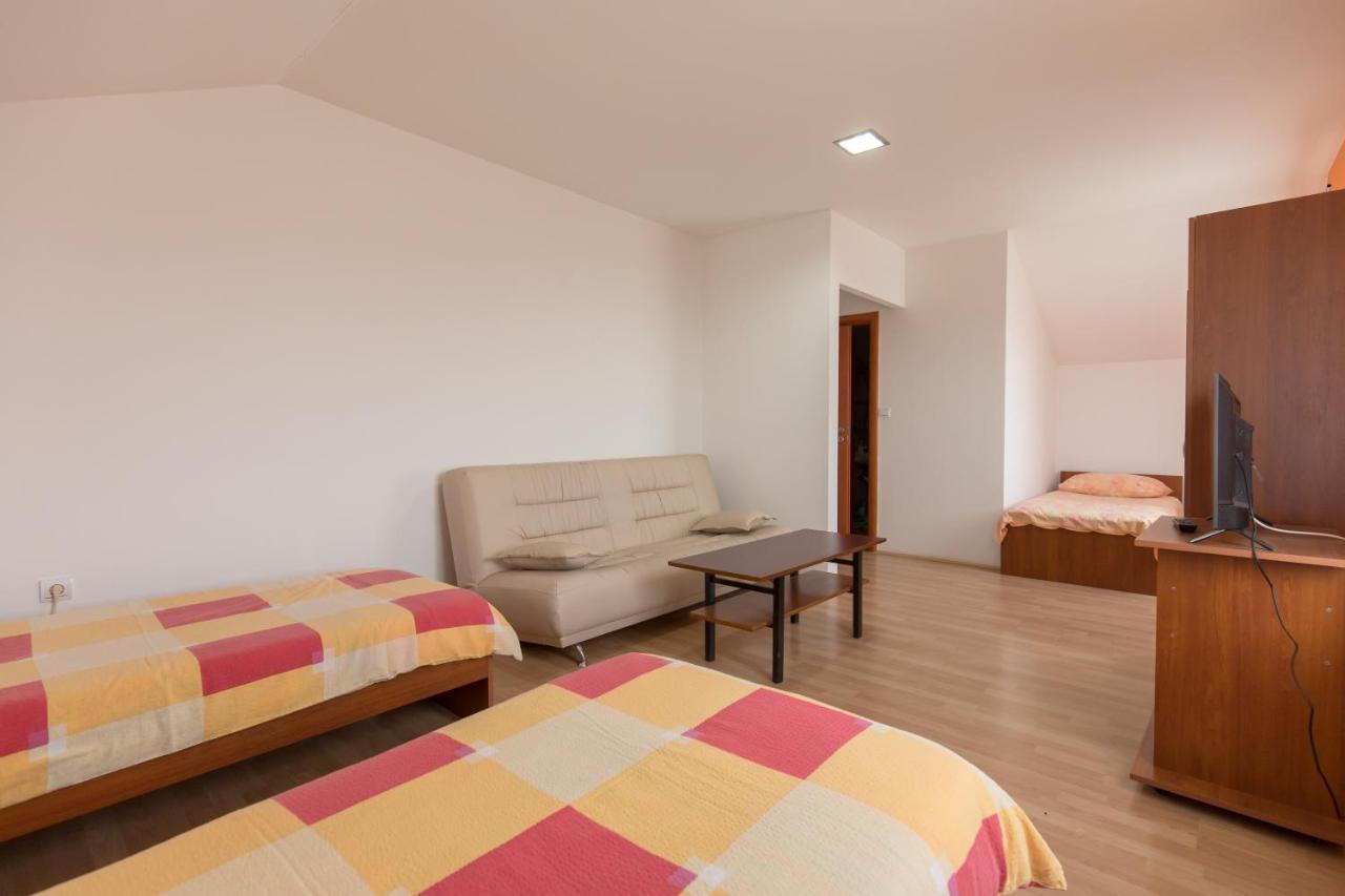 Guesthouse Capistro ビリェ エクステリア 写真