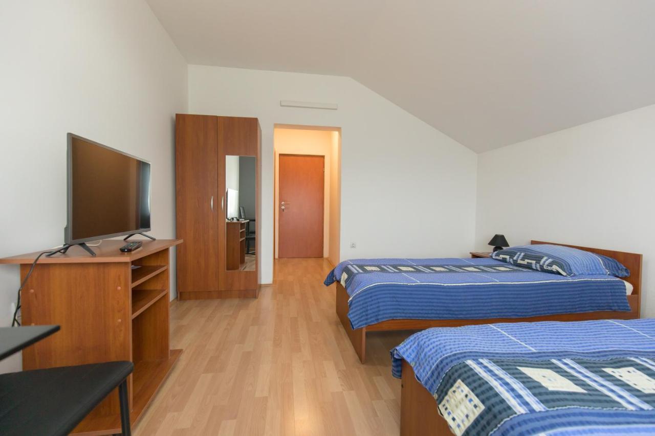 Guesthouse Capistro ビリェ エクステリア 写真