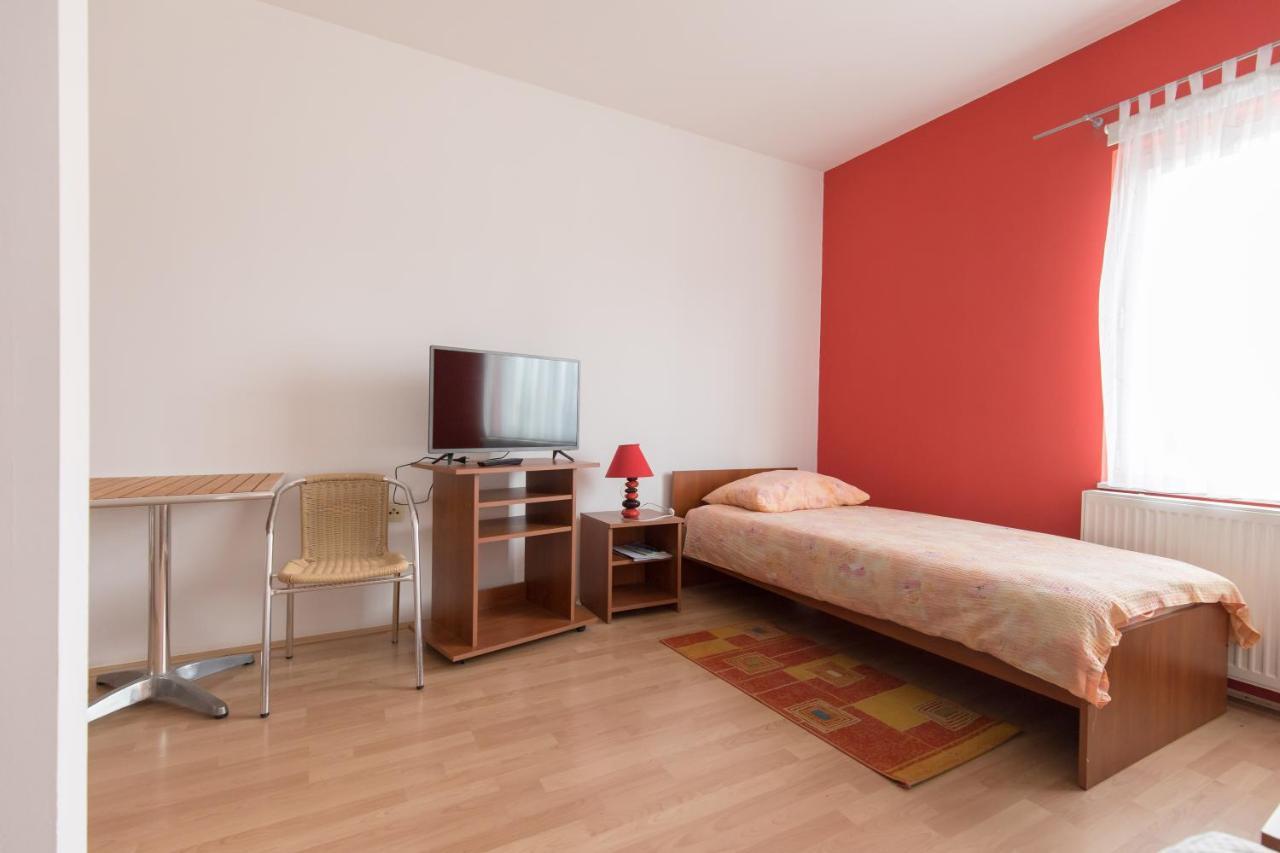 Guesthouse Capistro ビリェ エクステリア 写真