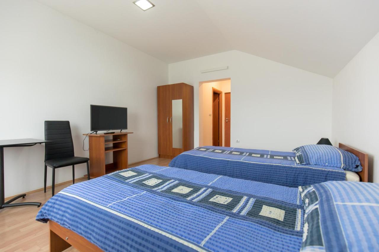 Guesthouse Capistro ビリェ エクステリア 写真