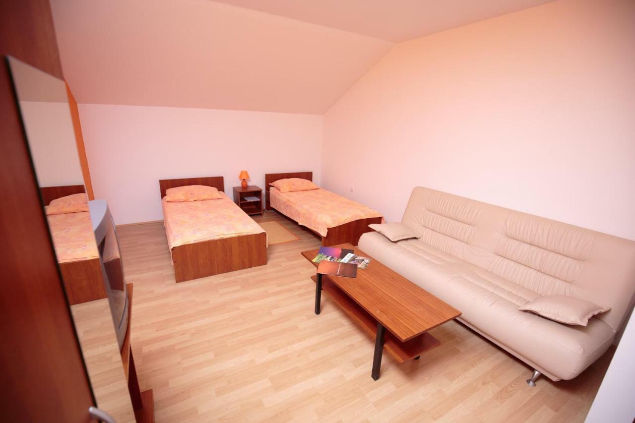 Guesthouse Capistro ビリェ エクステリア 写真